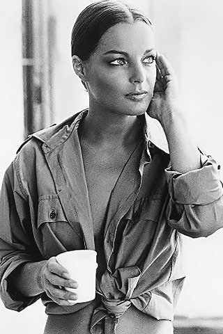 600full-romy-schneider.jpg