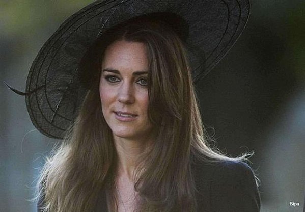 kate_middleton_chapeau_noir_reference.jpg