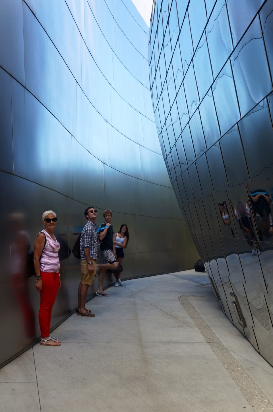 Walt Disney concert Hall Los Angeles Downtown 