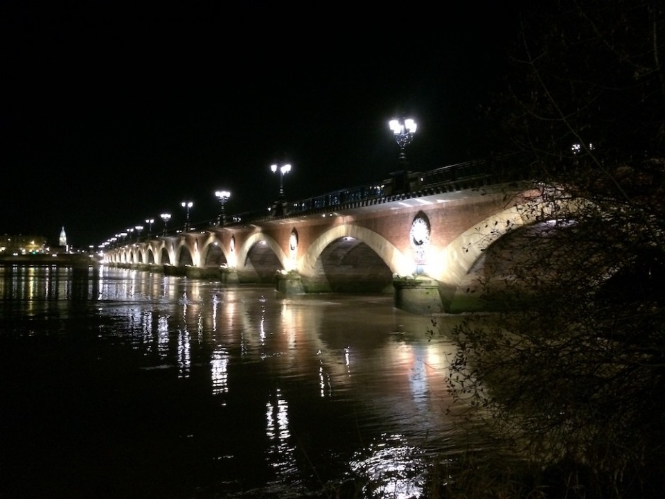 PONT DE PIERRE BORDEAUX