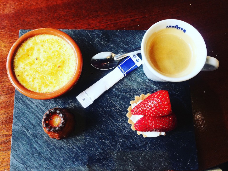  CAFE GOURMAND