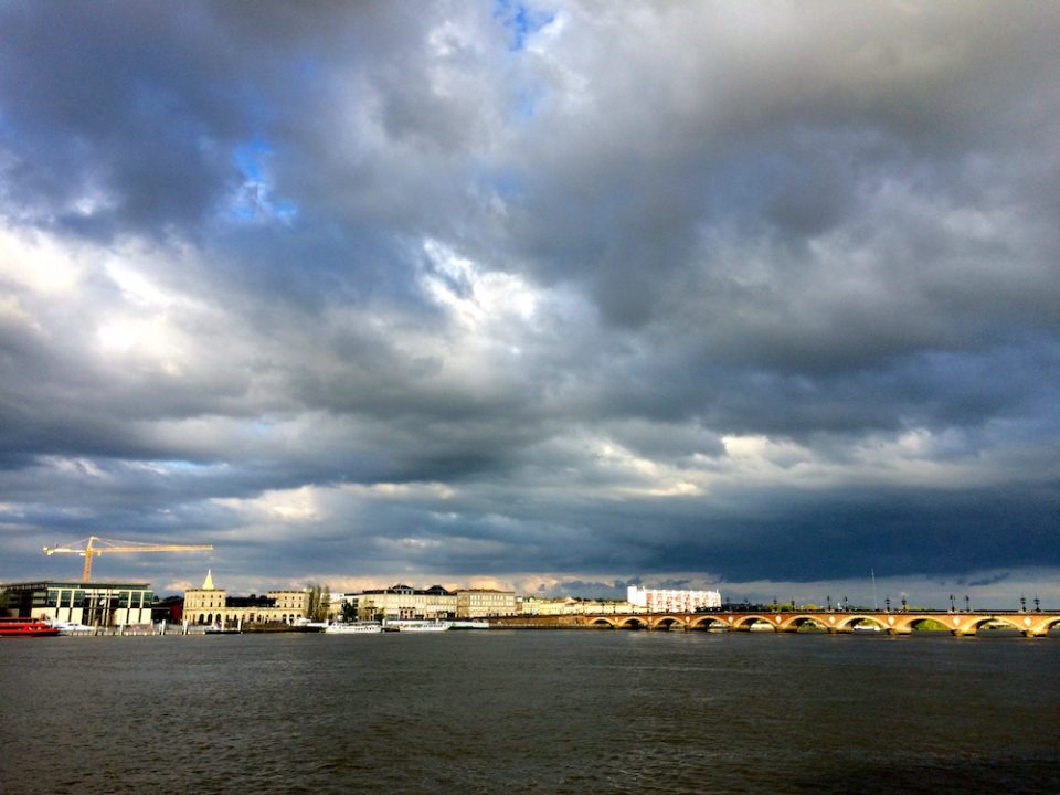 PONT DE PIERRE BORDEAUX