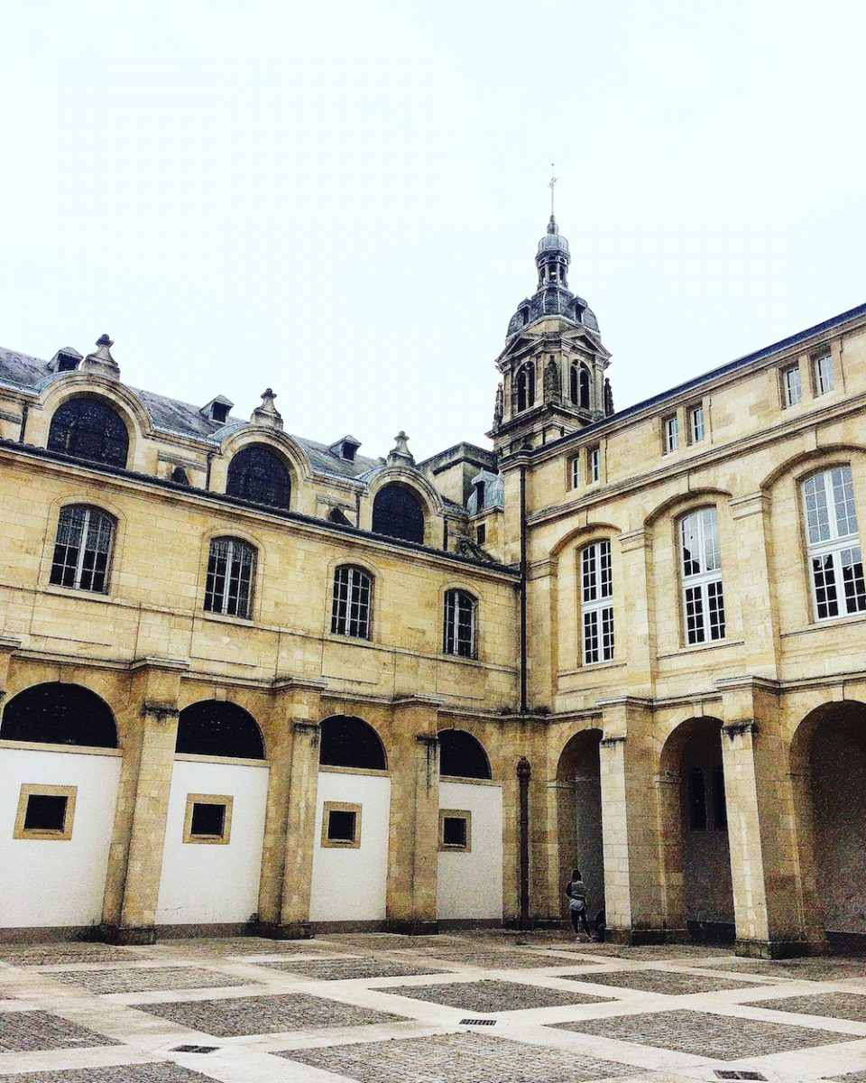 COUR MABLY BORDEAUX