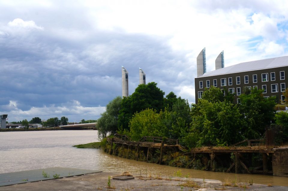 PONT CHABAN DELMAS BORDEAUX