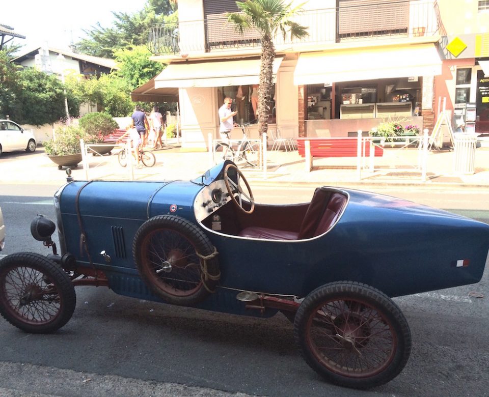 VOITURE ANCIENNE AMILCAR