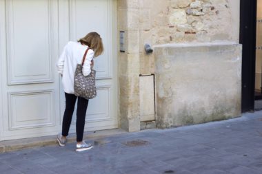 DERBIES ARGENT VESTE BLANCHE ZARA