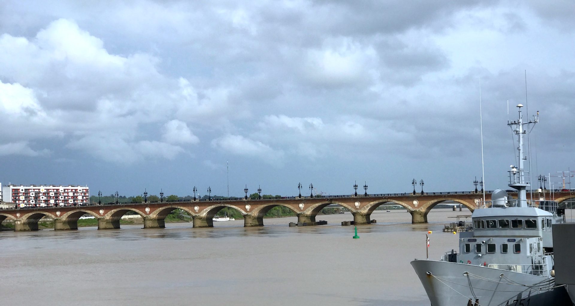 BORDEAUX LES QUAIS