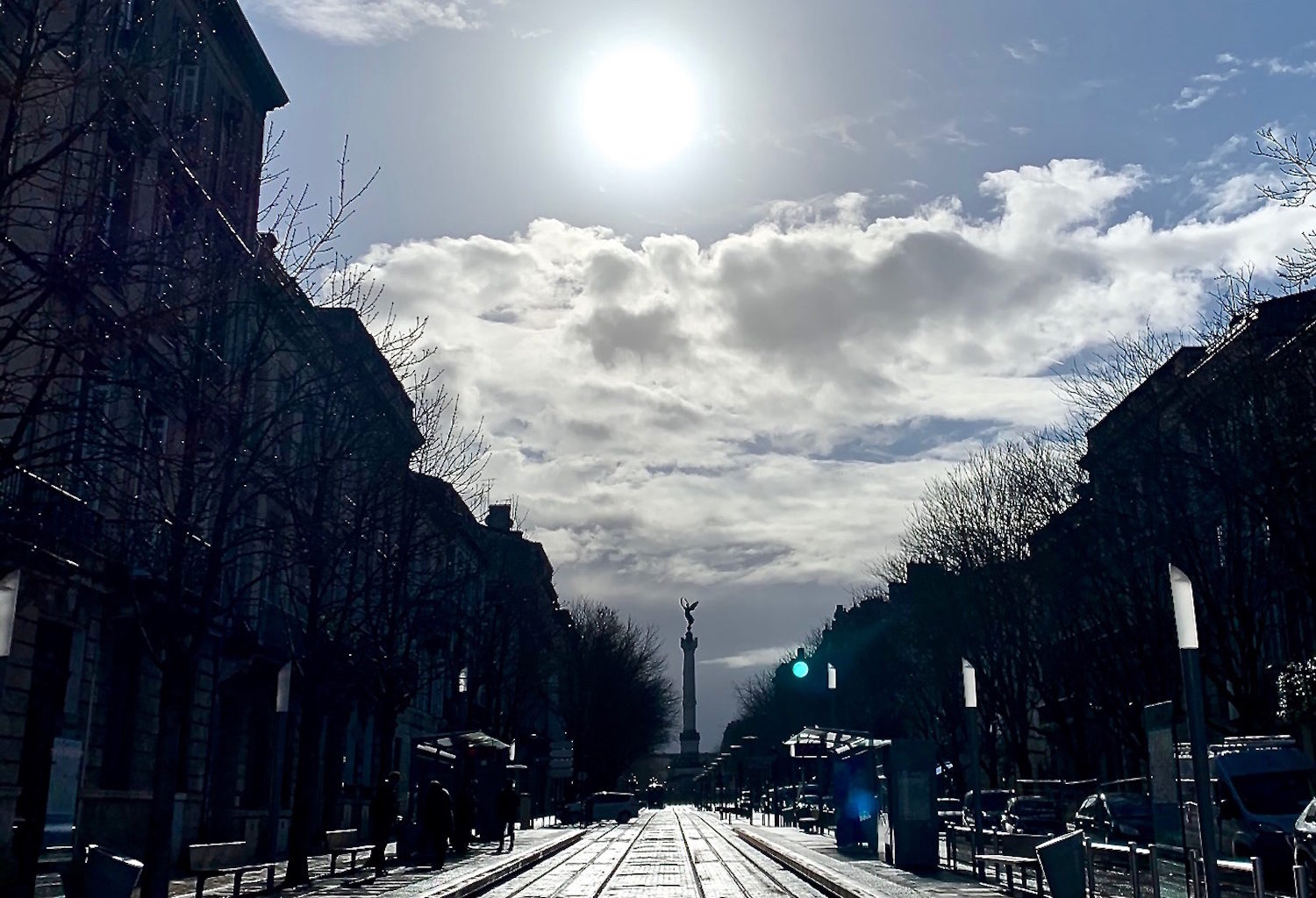 BORDEAUX ENTRE 2 AVERSES