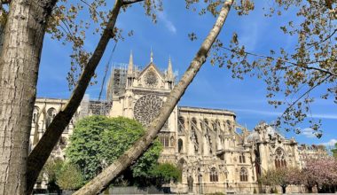 NOTRE DAME DE PARIS